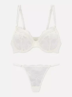 Komplet nieusztywnianej bielizny koronkowej