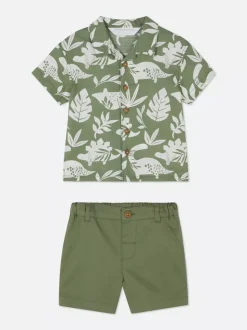Komplet z koszulą z nadrukiem i szortami