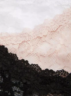 Koronkowe stringi brazylijskie, 3 pary