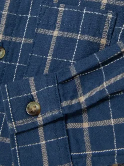 Koszula w kratę zapinana na guziki