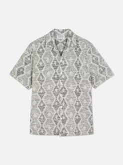 Koszula zapinana na guziki z geometrycznym wzorem