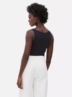 Koszulka bez rękawów z głębokim dekoltem