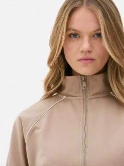 Koszulka sportowa z zapięciem na zamek