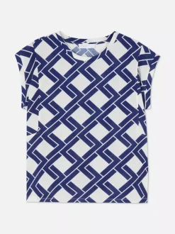 Koszulka z krótkim rękawem i ozdobnymi przeszyciami