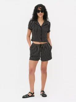 Krótka koszula w paski, część zestawu