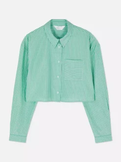 Krótka koszula z naszywaną kieszenią