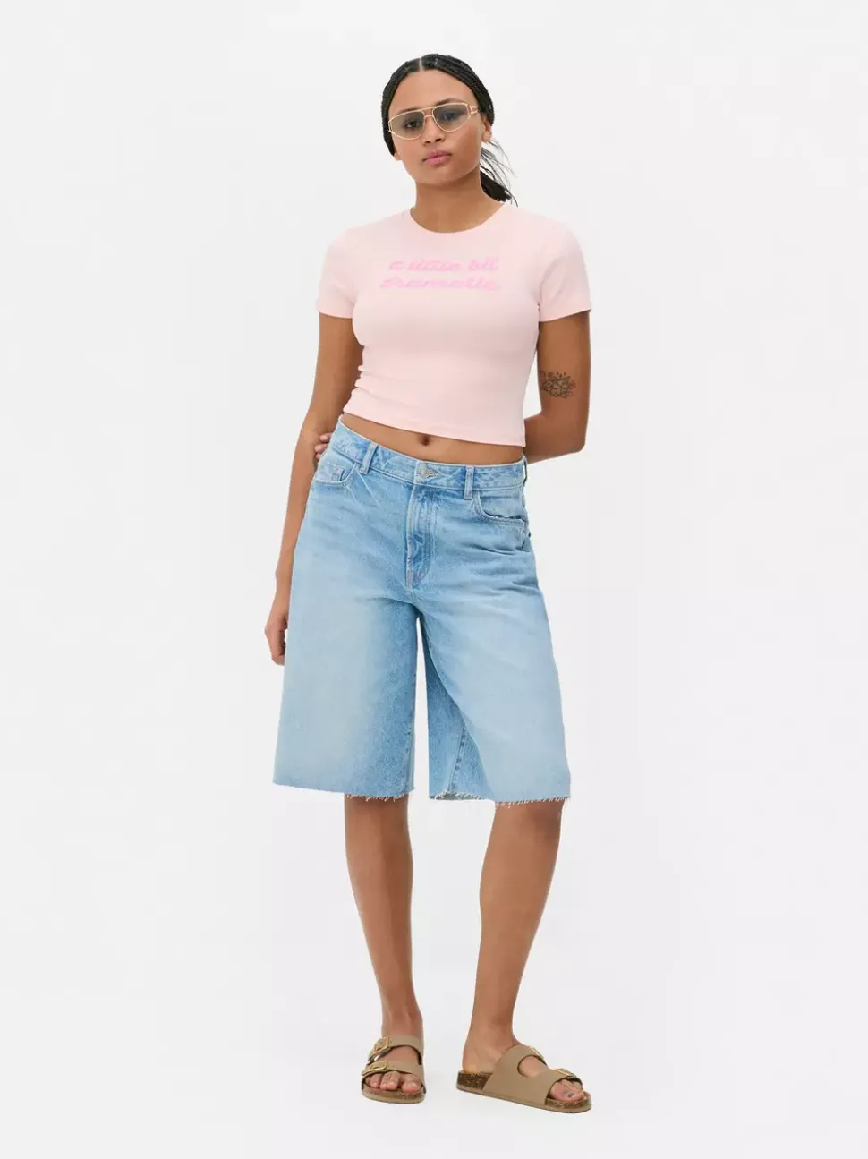 Krótka koszulka z nadrukiem