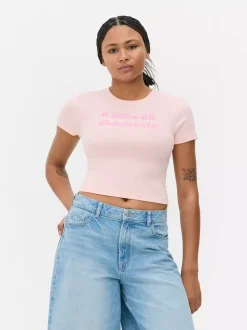 Krótka koszulka z nadrukiem