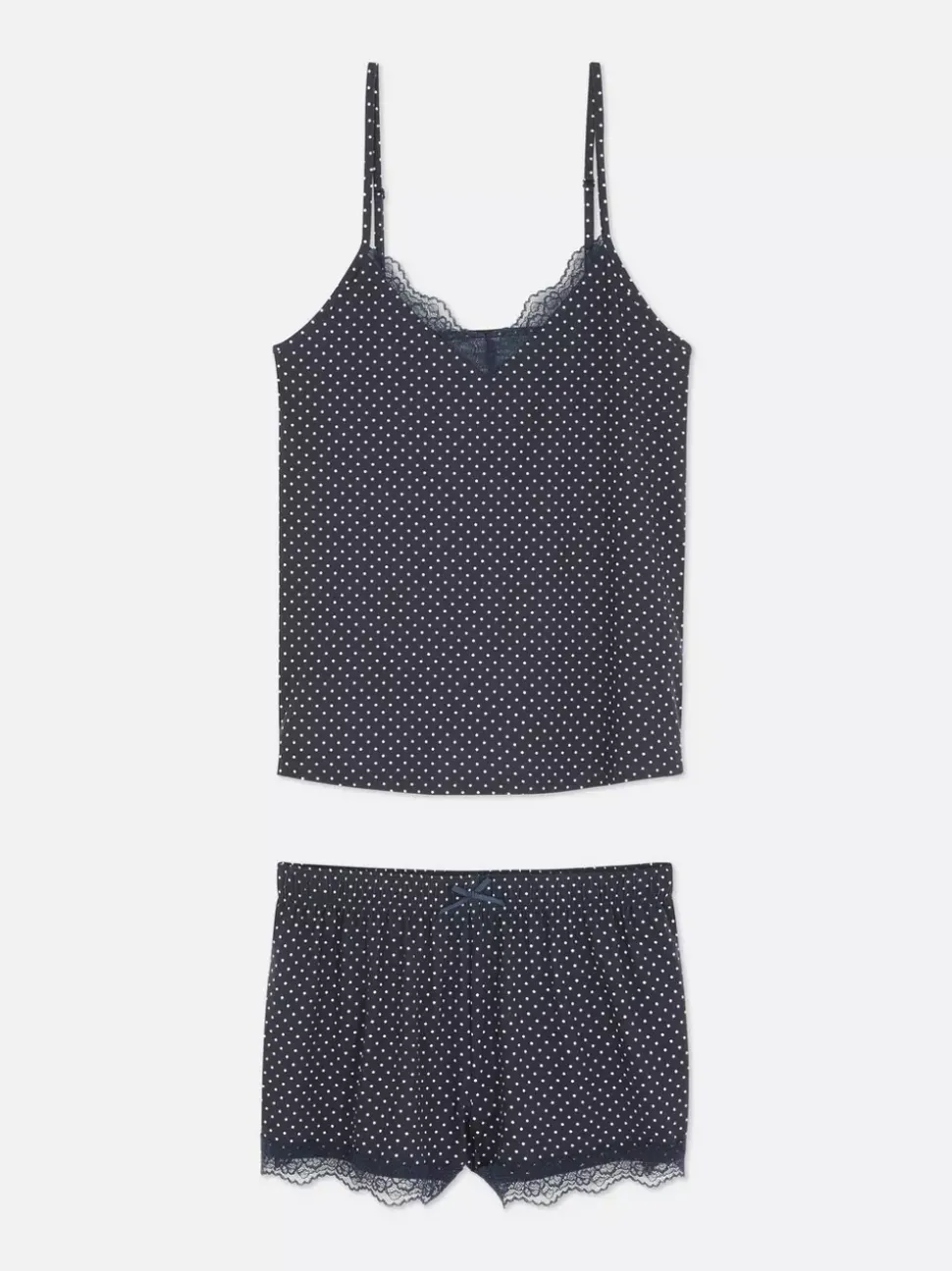 Krótka piżama z koronkowym wykończeniem