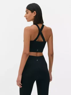 Krótki bezszwowy top na siłownię