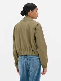 Krótki dwurzędowy płaszcz