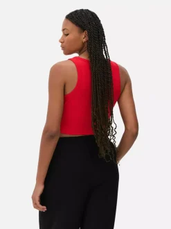 Krótki prążkowany top w stylu bokserki