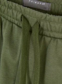 Krótkie bojówki ze sznurkiem ściągającym