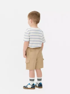 Krótkie bojówki ze sznurkiem ściągającym