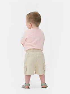 Krótkie bojówki ze sznurkiem ściągającym