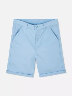 Krótkie chinosy z wywiniętą nogawką