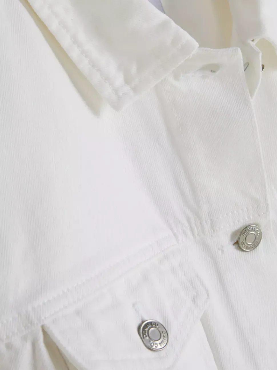 Kurtka jeansowa z efektem znoszenia