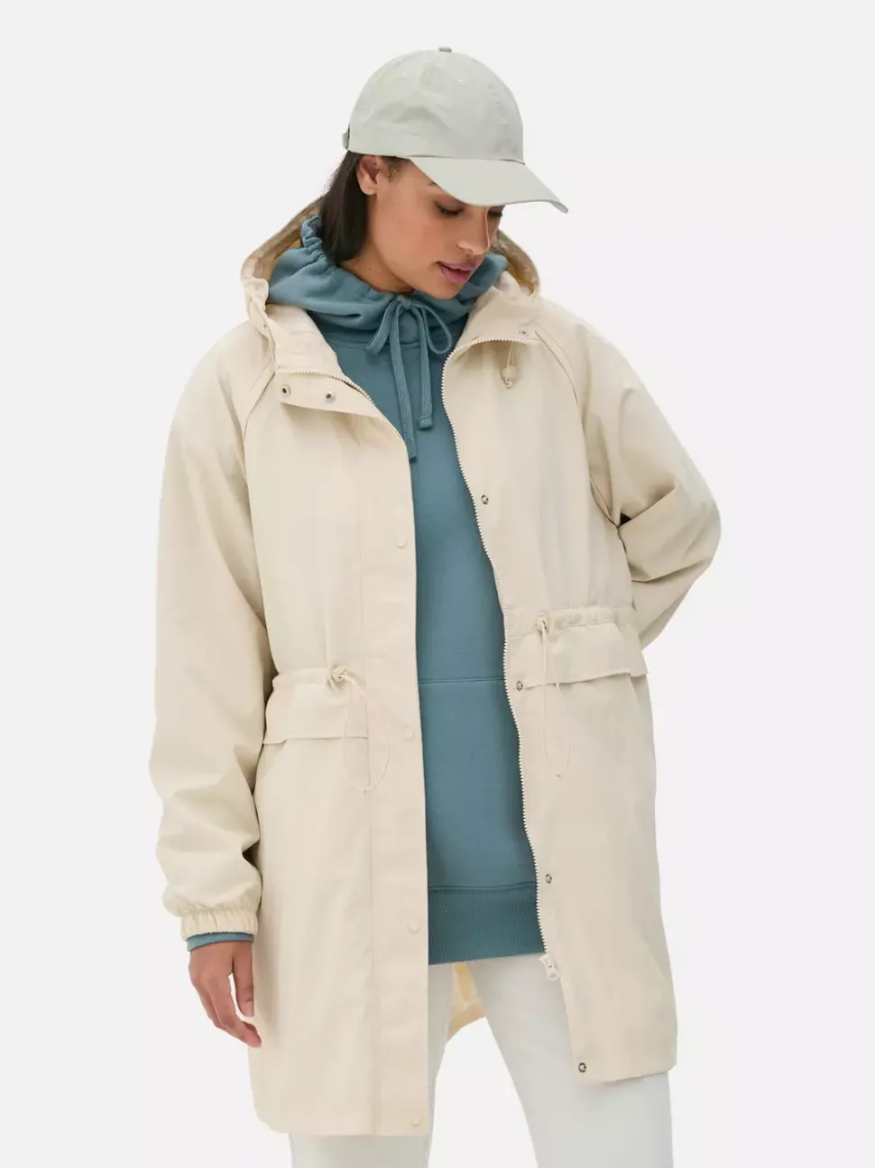 Kurtka przeciwdeszczowa z kapturem z tkaniny ripstop