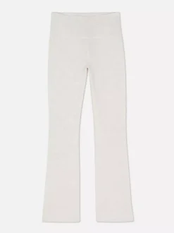 Legginsy do jogi z rozkloszowanymi nogawkami