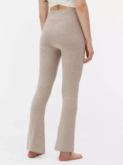 Legginsy z wysokim stanem i szeroką nogawką