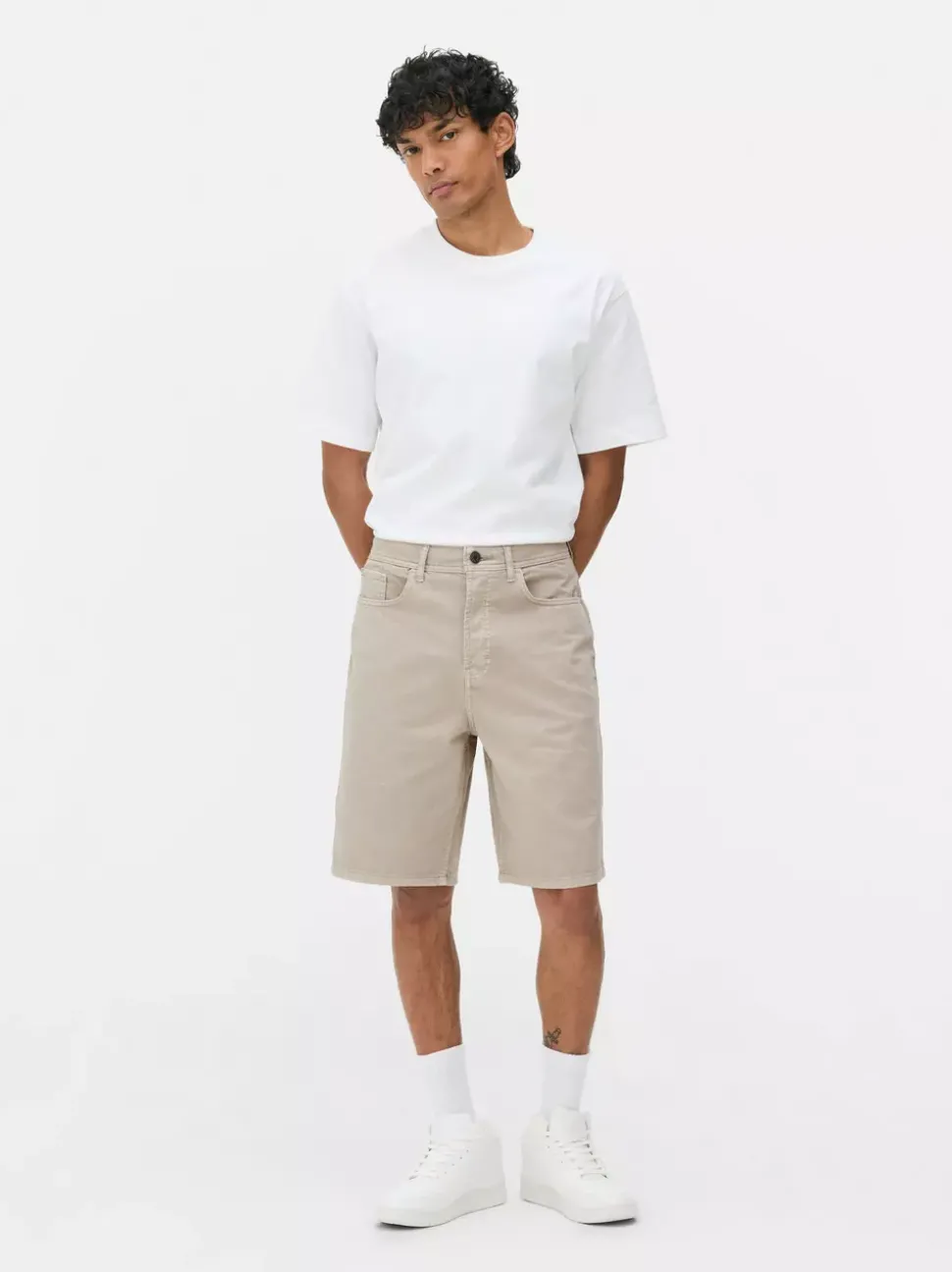 Luźne spodenki jeansowe