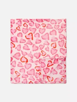 Mała narzuta w serduszka
