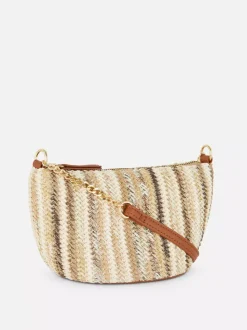 Mała słomiana torebka na ramię z łańcuszkiem