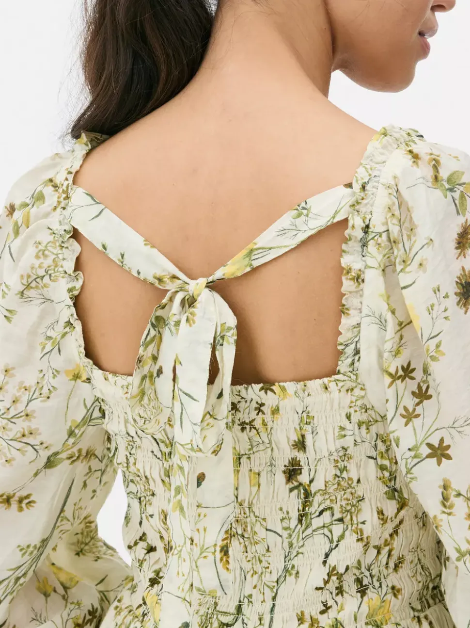 Marszczona sukienka maxi w kwiaty