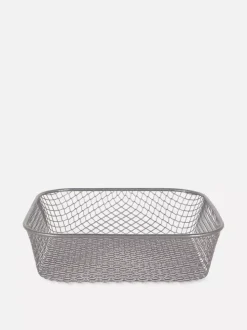 Mały koszyk z drucianej siatki