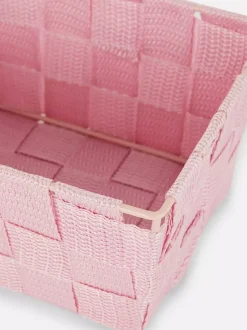 Mały pleciony koszyk