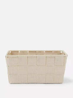 Mały pleciony koszyk