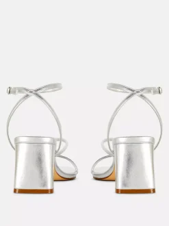 Metaliczne sandały na obcasie klockowym