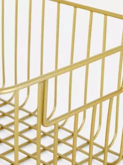 Metaliczny druciany kosz do przechowywania