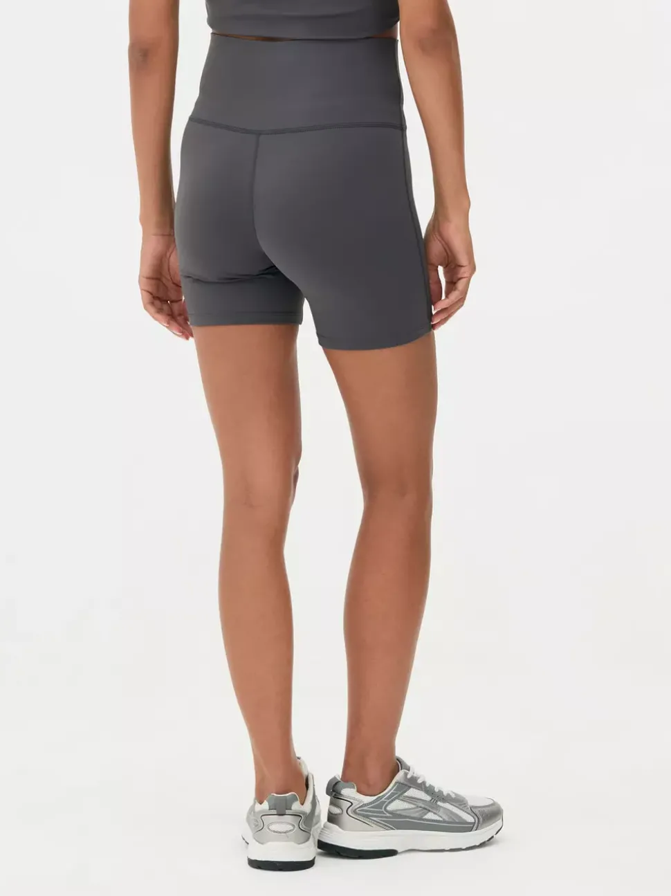 Miękkie sportowe szorty