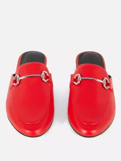 Mokasyny typu mule ze sprzączką