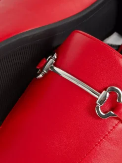 Mokasyny typu mule ze sprzączką