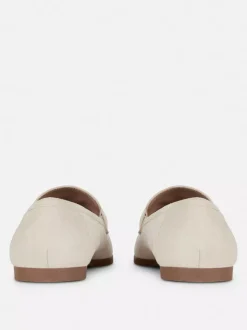 Mokasyny ze sztucznego zamszu z klamrą