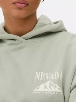 Nierozpinana bluza z kapturem i nadrukiem