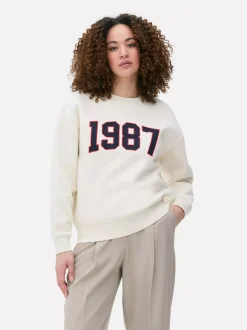 Nierozpinana bluza z nadrukiem