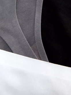 Niewidoczne stringi, 3 pary