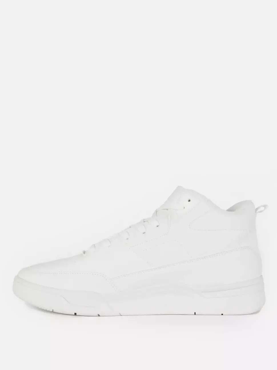 Niezbędne buty sportowe z wysoką cholewką