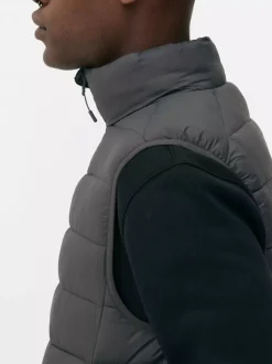 Ocieplany bezrękawnik z zapięciem na zamek