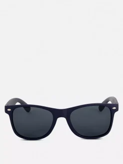 Okulary przeciwsłoneczne w kwadratowej oprawie