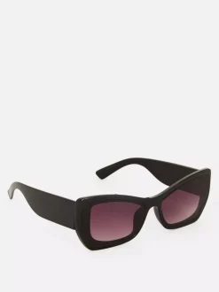 Okulary przeciwsłoneczne w kształcie kociego oka