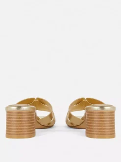 Pantofle mule na niskim obcasie klockowym