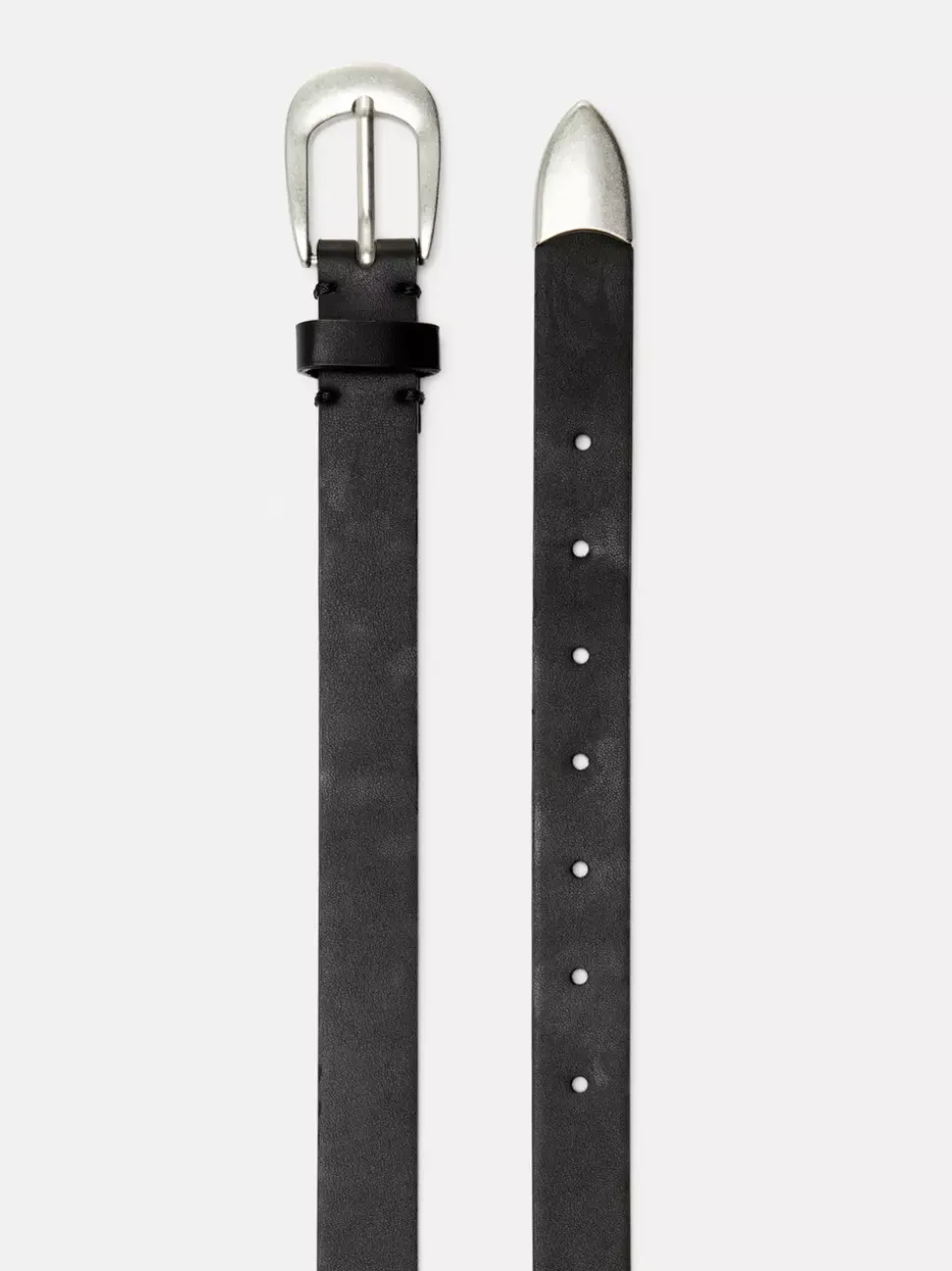 Pasek z metalicznymi detalami