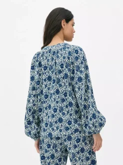 Patchworkowa bluzka w kwiaty Paula Echevarría