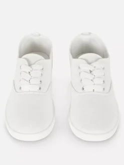 Płócienne niezbędne buty sportowe ze sznurowadłami