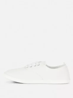 Płócienne niezbędne buty sportowe ze sznurowadłami