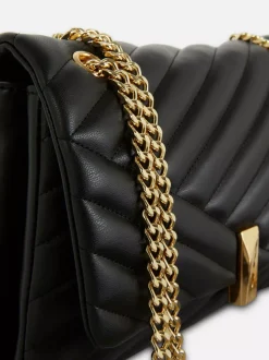 Pikowana torba na ramię z łańcuszkiem i klapą